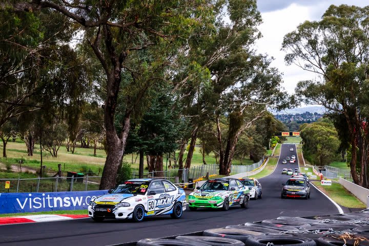 Car 50 at Mount Panorama, Bathurst